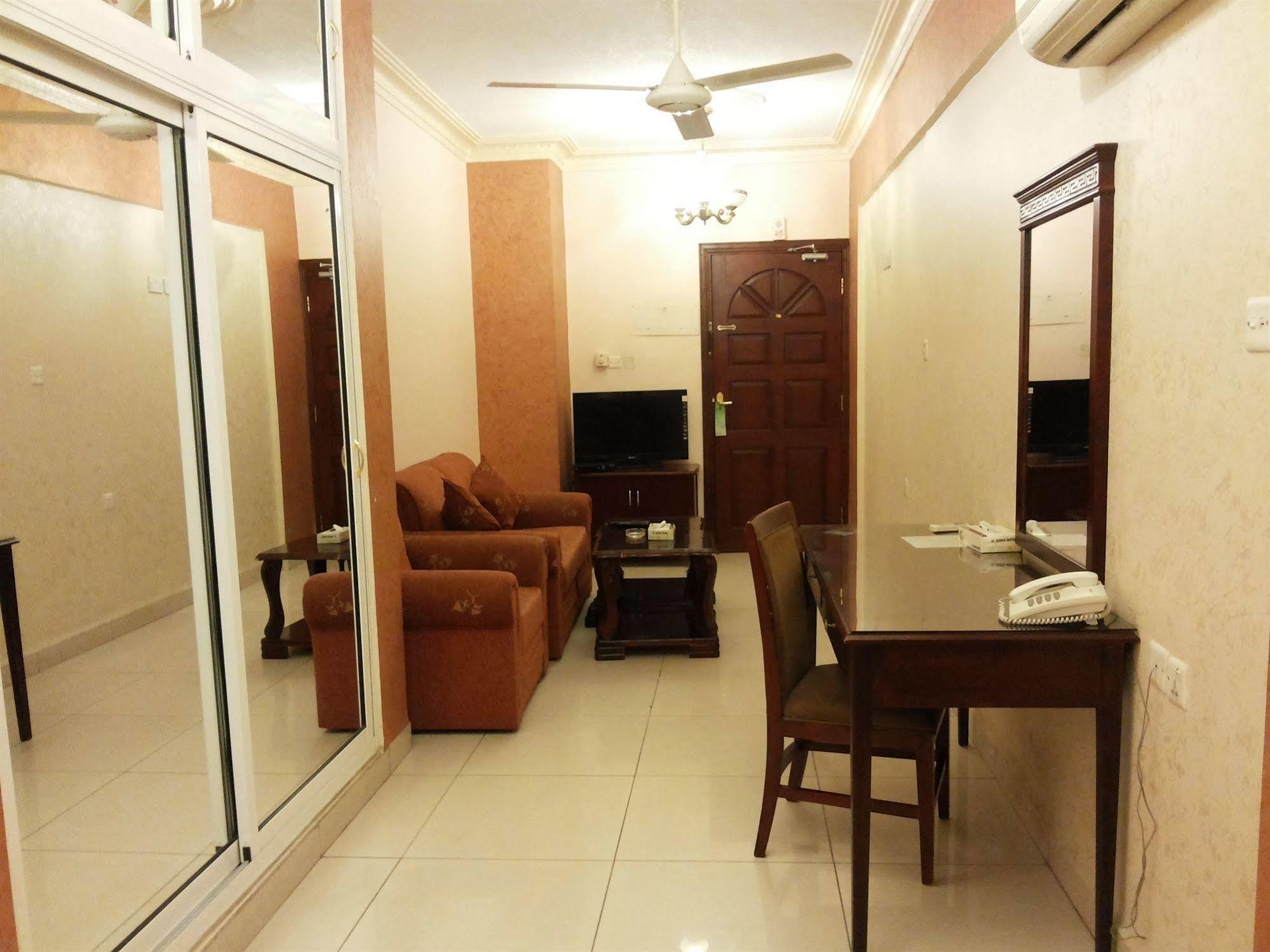 Al Qidra Hotel & Suites Aqaba Exterior photo